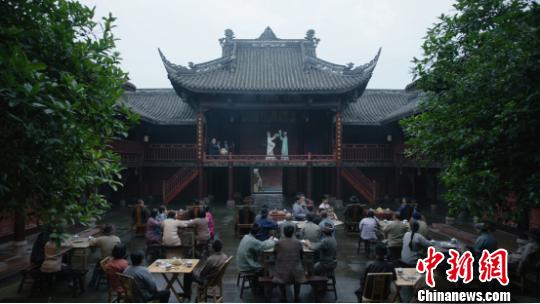 電影《笑里藏刀》拍攝現(xiàn)場。 鐘欣 攝