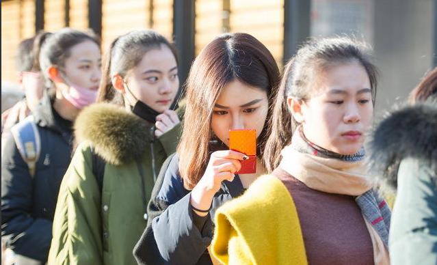 上戲教師:10個(gè)考生9個(gè)上過培訓(xùn)班 存在整容情況
