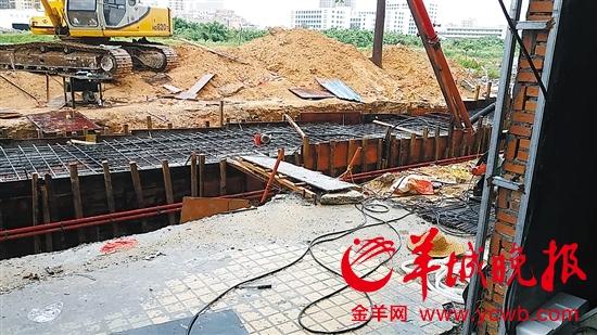 深圳臺風(fēng)夜工地違規(guī)開工 一工人被重物砸身亡
