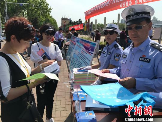 秦皇島首部地方性法規《秦皇島市停車場管理條例》實施